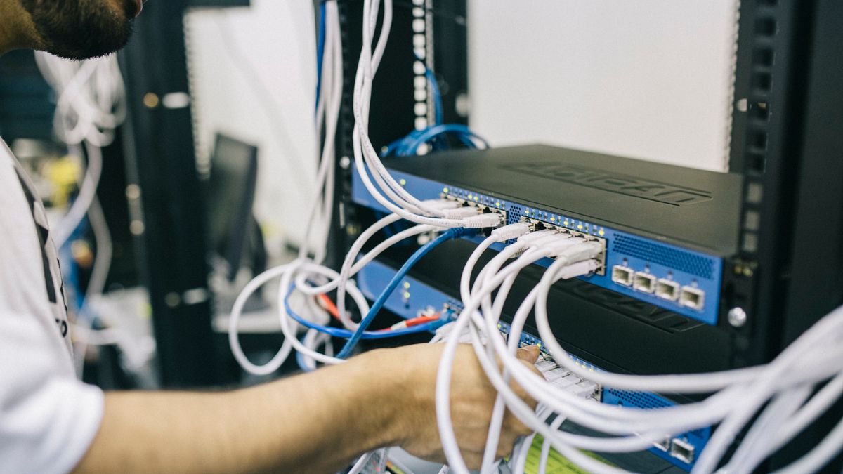 Proton VPN 亚洲低延迟线路使用的光纤配线架